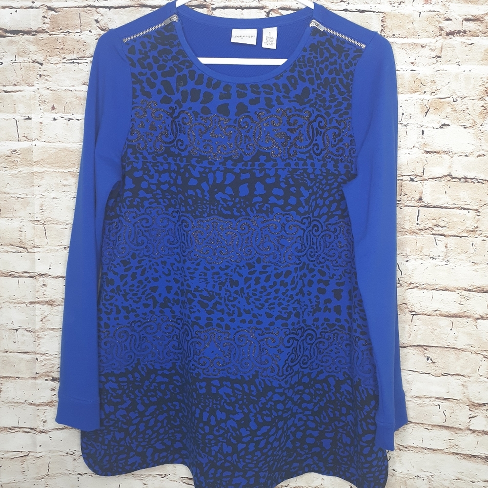 Zenergy Women's Long Sleeved Pullover Size Small